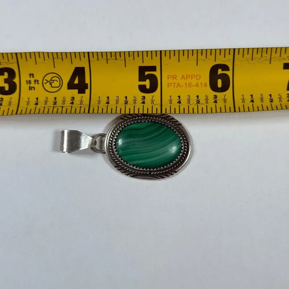 LARGE EXOTIC 925 STERLING SILVER MALACHITE PENDANT 9.56g